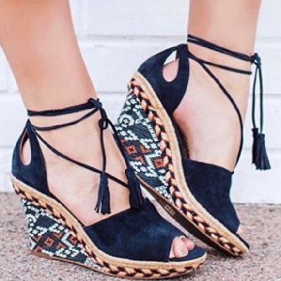 🆕️ CAbi Navy Blue Espadrille Wedge Sandals (Original Box) Boho Style Size 6 - Picture 3 of 14